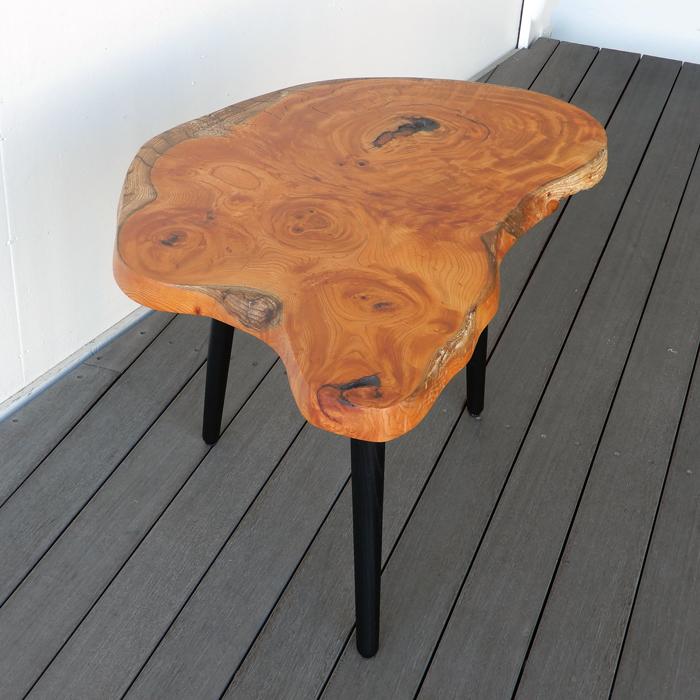 欅 けやき ケヤキ 一枚板 黒脚 サイドテーブル コーヒーテーブル