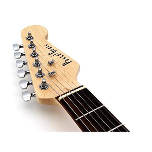 新型 フォトジェニック ストラトキャスタータイプ 弦高調整済み です