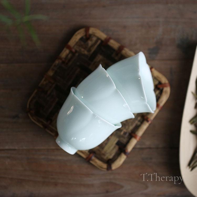 中国茶器 台湾茶 茶杯 品茗杯 ちゃわん 豆茶わん （青白磁 花びら