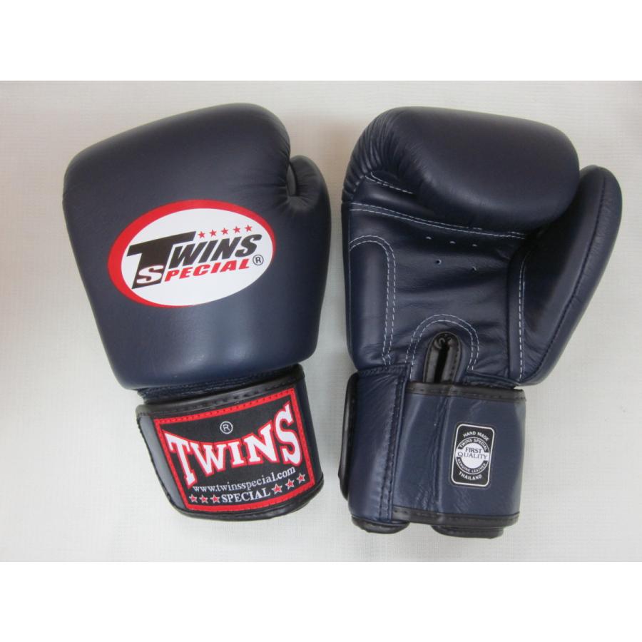 ツインズ Twins ボクシンググローブ 8オンス 本革製 送料無料 サミング