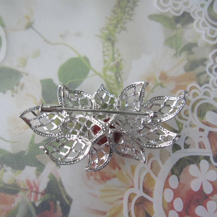 日本 高知産血赤珊瑚 ブローチ ペンダント兼用 8.8ミリ 花モチーフ