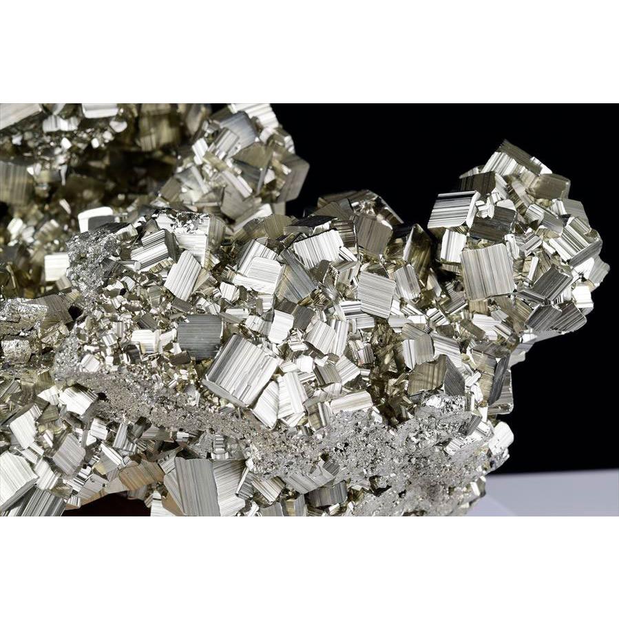 特大サイズ パイライト エクストラグレード (約16.9kg) 黄鉄鉱