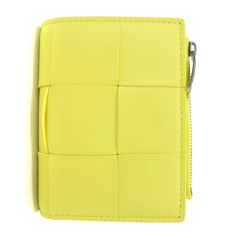 BOTTEGA VENETA（ボッテガ・ヴェネタ） カセット 財布 二つ折り マキシ