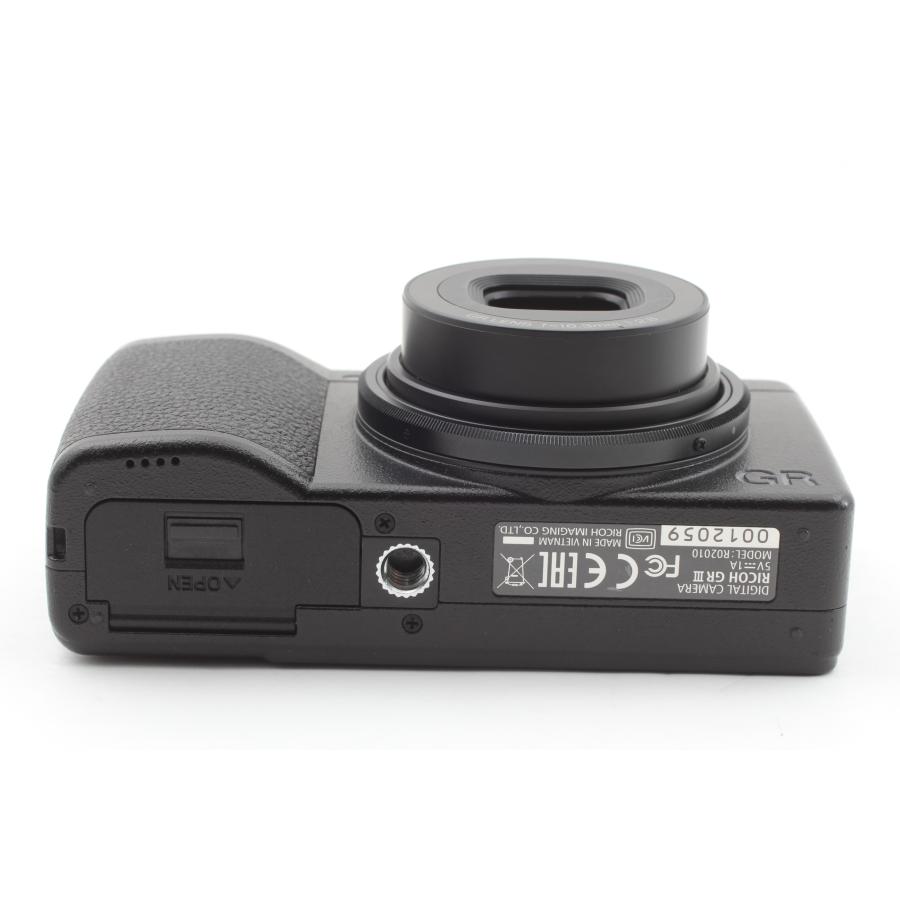 RICOH GR 【ショット数2,435枚】RICOH リコー III : 千石カメラYahoo