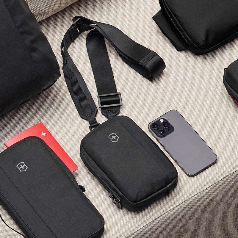 VICTORINOX（ビクトリノックス） 公式 シティポーチ ブラック トラベル