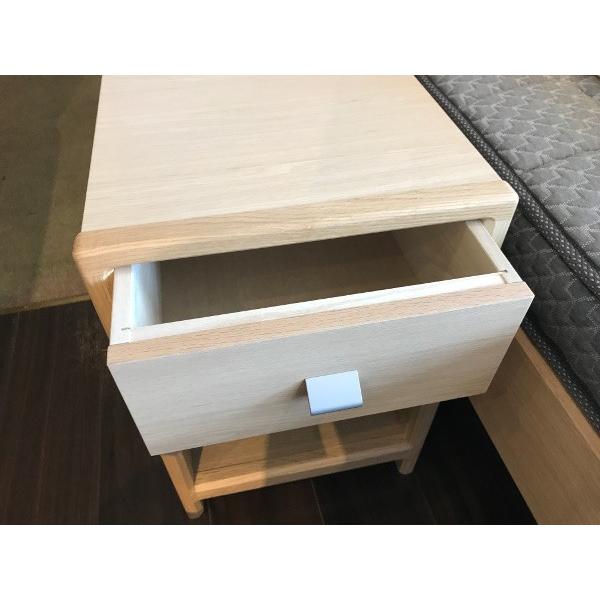 カリモク家具（KARIMOKU FURNITURE） カリモク ナイトテーブル