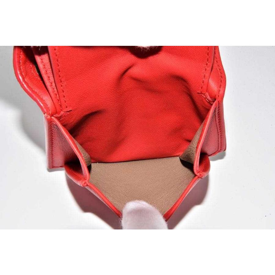 BOTTEGA VENETA（ボッテガ・ヴェネタ） イントレチャート コンパクト