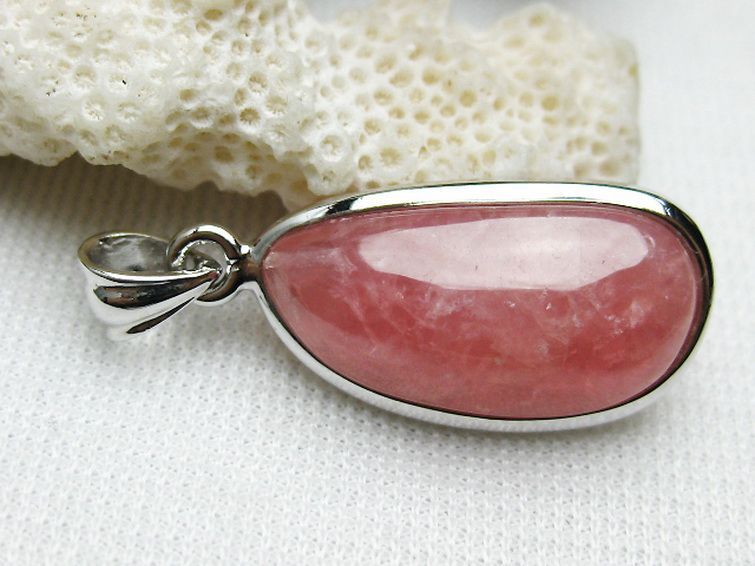 インカローズ ロードクロサイト ペンダント [K1-1075]