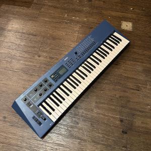 YAMAHA（ヤマハ） Yamaha QS-300 Synthesizer シンセサイザー 61鍵