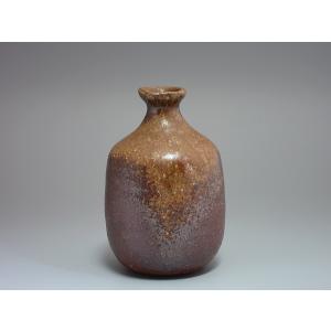 備前焼の作家宮宅淪迸の 徳利 備前焼の作家宮宅淪迸の 徳利