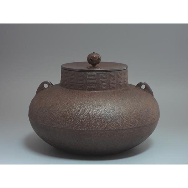 甑口雷紋釜 高橋敬典工房 共箱（炉・風炉兼用） : 茶道具商 越中屋