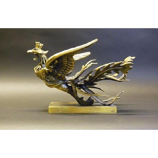 蔵にあった大型の青磁桐鳳凰文水盤 蔵にあった大型の青磁桐鳳凰文水盤