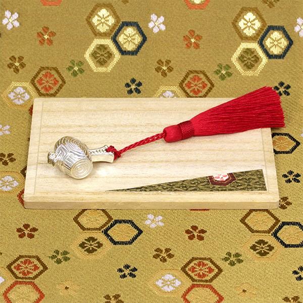 打ち出の小槌(製銀) Amazon.co.jp: 置物 銀製 打ち出の小槌・こ [