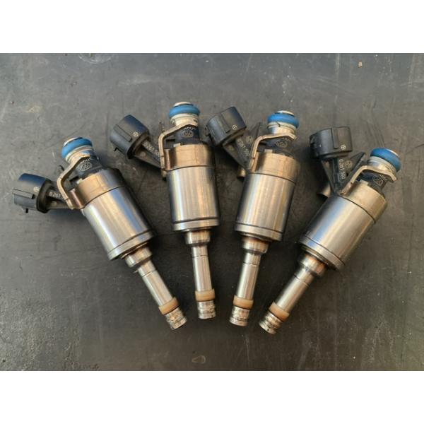 日産セレナC27のインジェクター4本 日産セレナC27のインジェクター4本