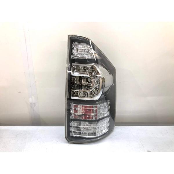 トヨタ ヴォクシーZRR70 ZRR75 テールランプセット トヨタ ヴォクシー