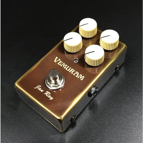 twins-guitars_vemuram-jan-ray