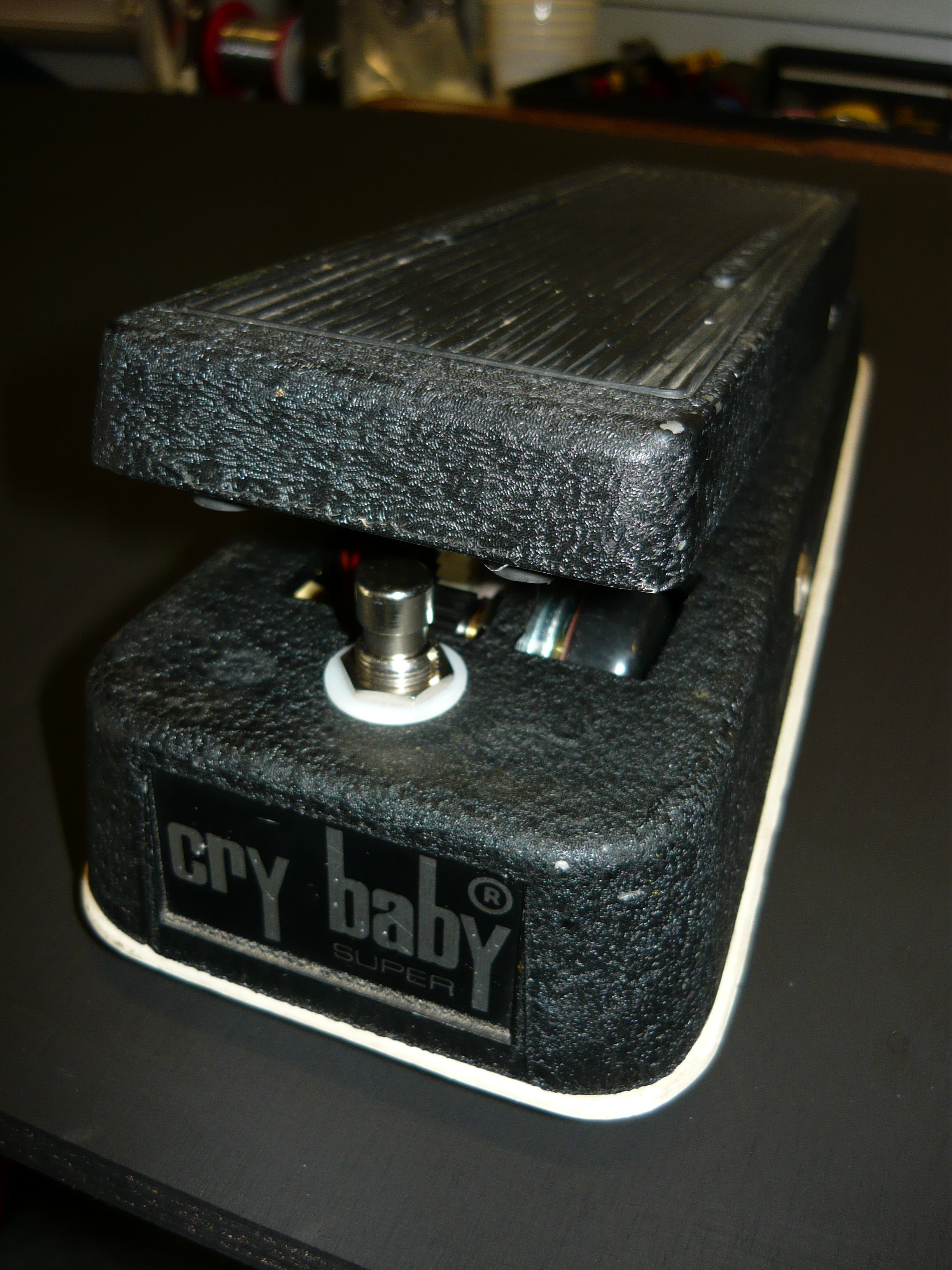another wah pedal blog: the Cry Baby Super by JEN of Italy