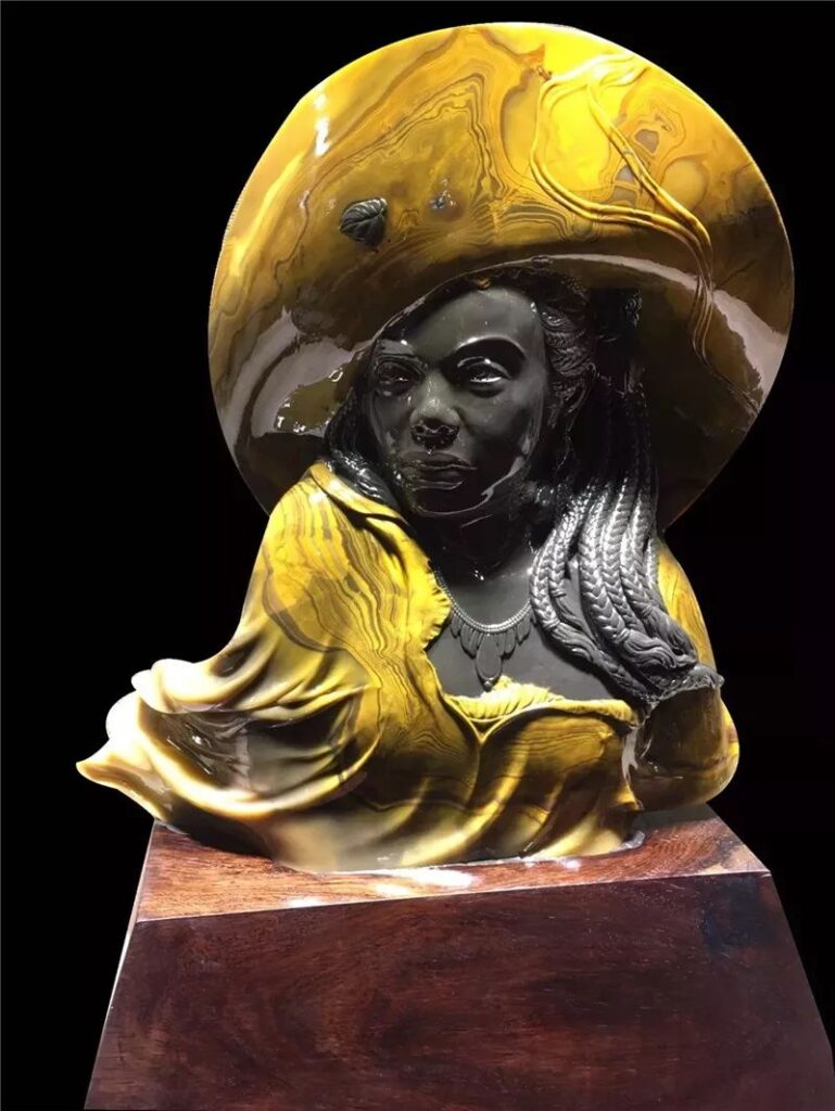 新品 ◇限定1個◇高品質 蝉 玉石彫刻ペンダントコレクション 送料無料