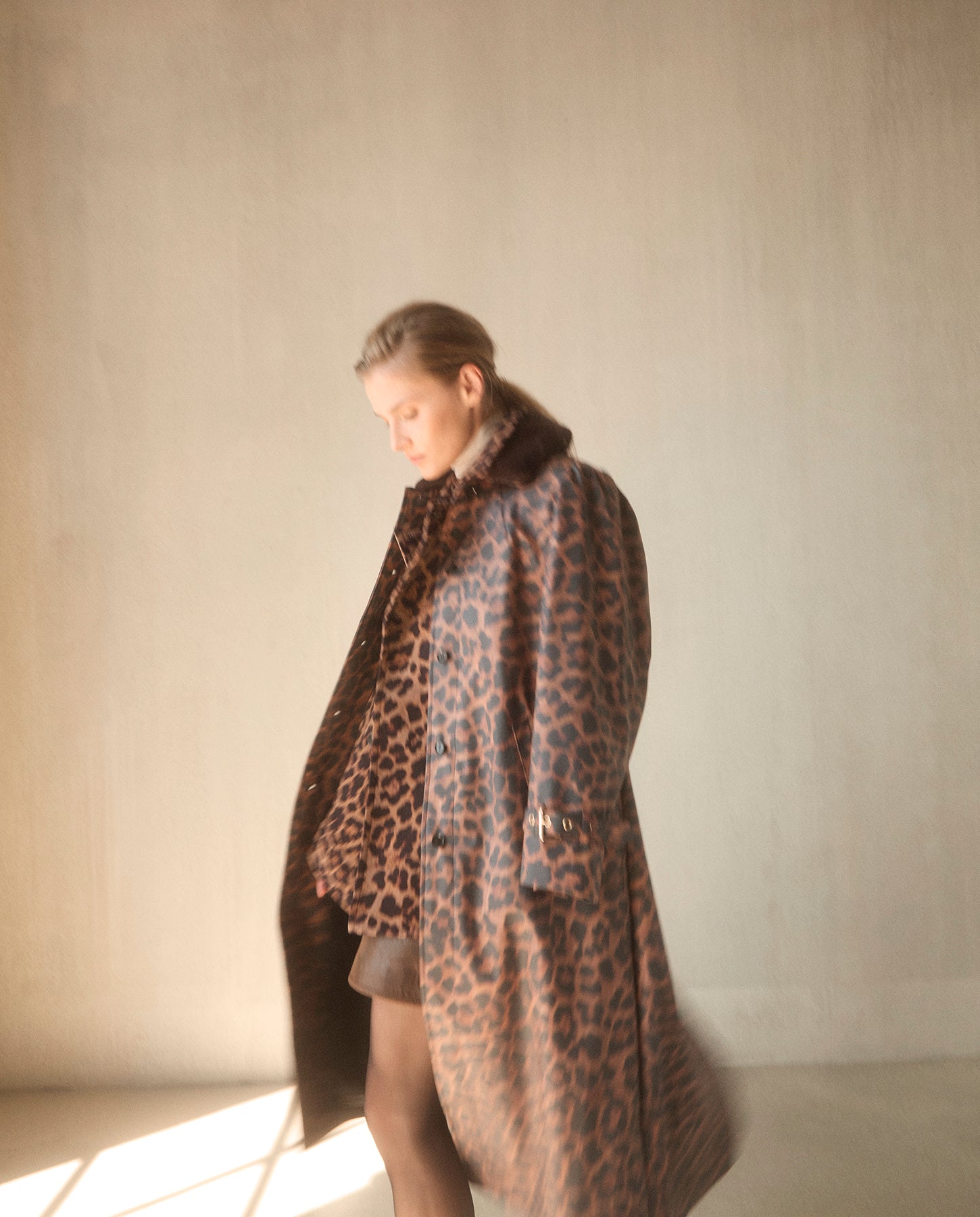Long Raincoat with detachable plush collar - Leopard – Jane Post