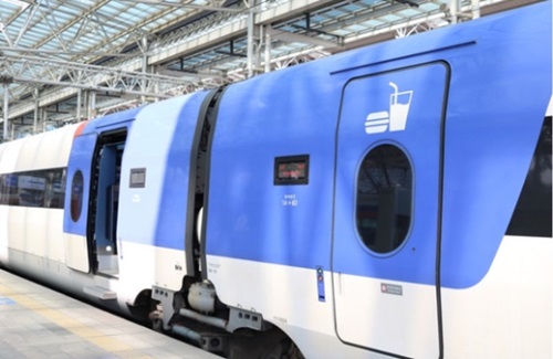 KTX特室に続きKTX－山川も行き過ぎた改造…度を越した