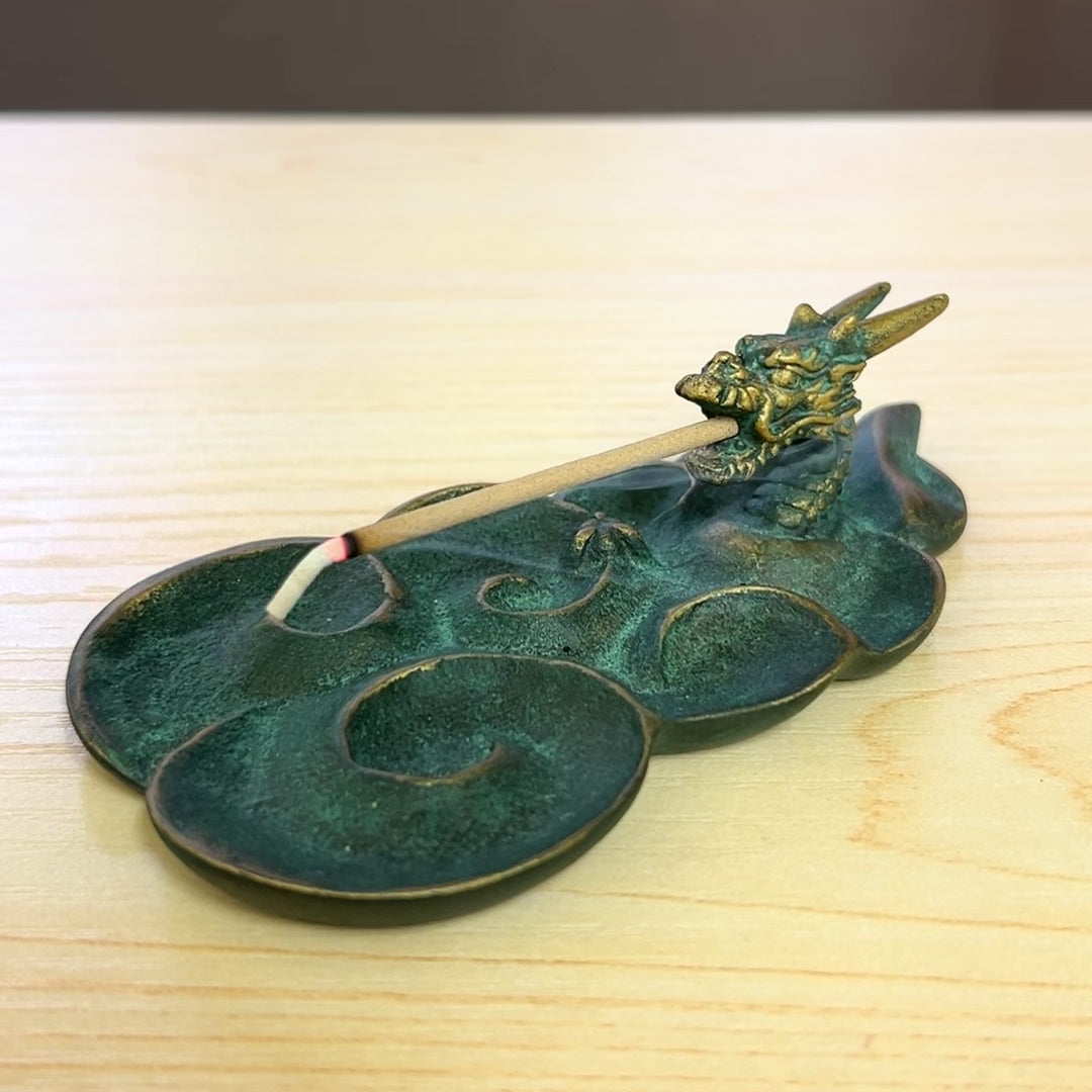 銅製 大砲形昇龍彫銅器 42cm 約5.9kg 銅製 大砲形昇龍彫銅器 42cm 約5.9kg