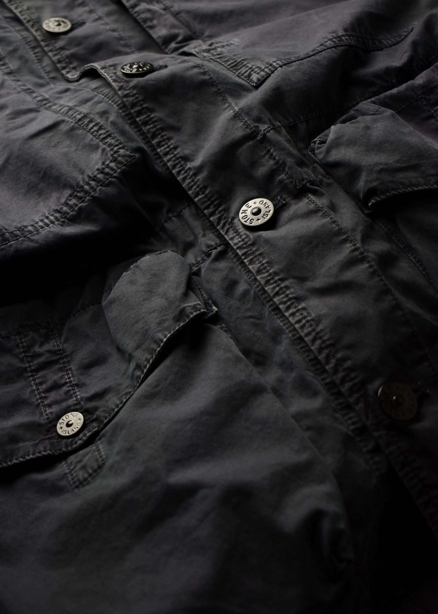 SS22 STONE ISLAND TELA SMERIGLIATA MULTI POCKET JACKET (S/M