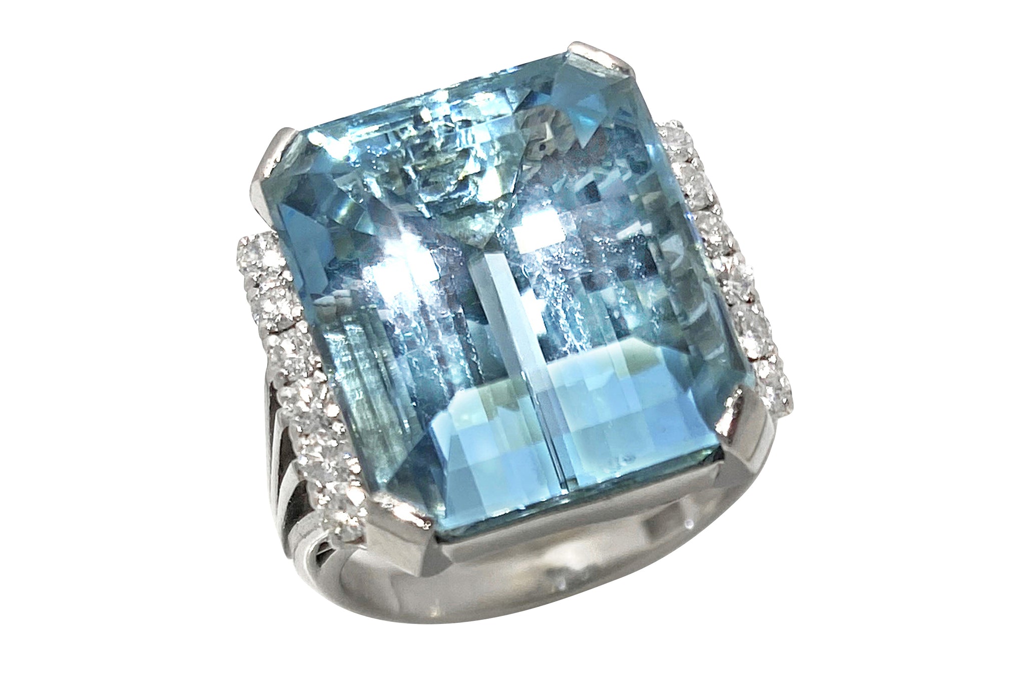 アクアマリン マイカ 147g Aquamarine 15.68 CT 18.10X13.20 MM Octagon