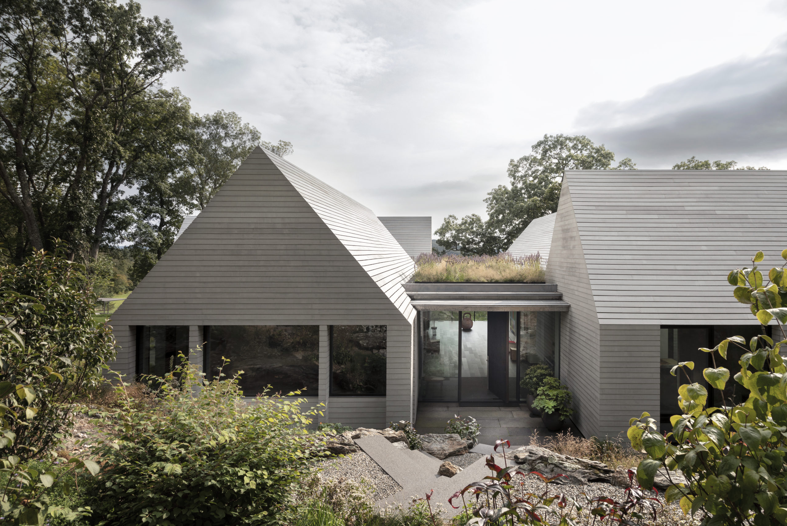 House on the Hill 上下セット Allan Shope | House on a Hill