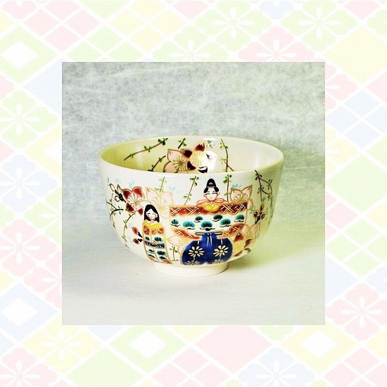 抹茶碗 色絵 ひな祭りと桃の花 雛祭りを祝い邪気をはらう茶碗