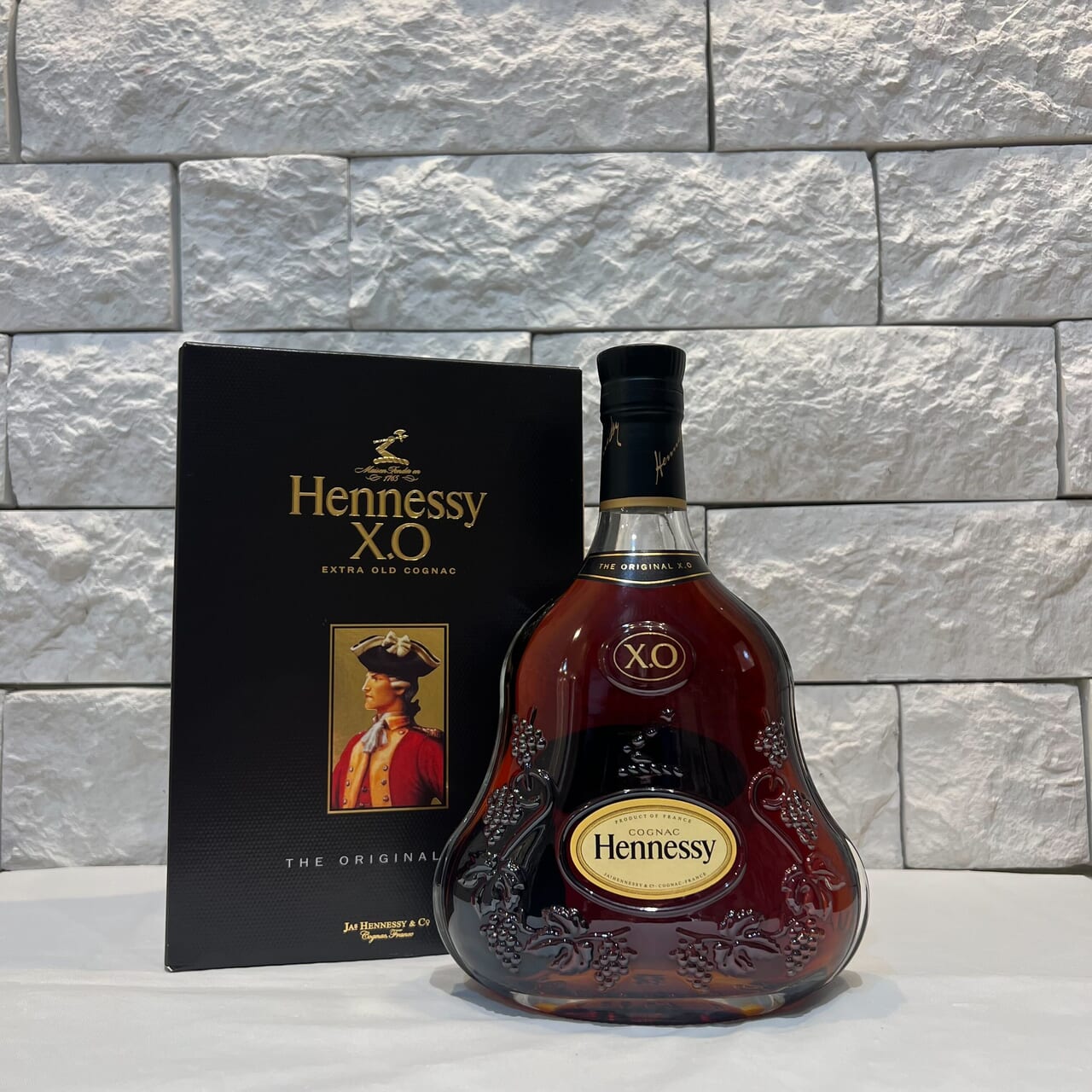 ヘネシー XO 黒キャップ | お酒買取専門店JOYLAB｜高価買取・全国店舗展開