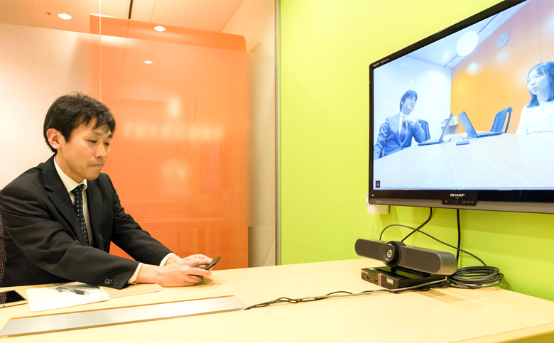 Logicool 会議室ソリューション MeetUp ミートアップ nuc