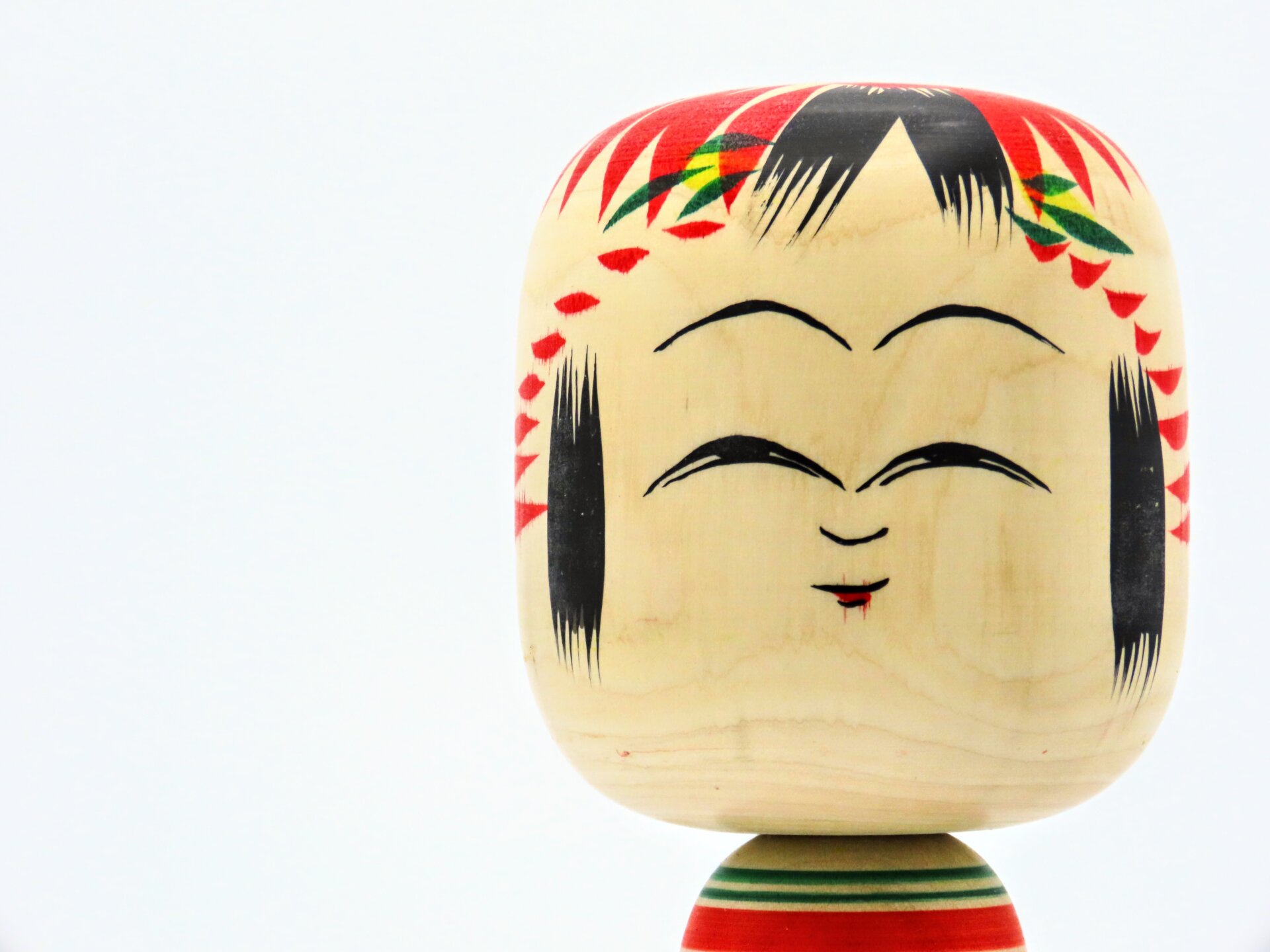 遠刈田こけし – 宮城蔵王の「遠刈田温泉」で発達した伝統こけし【宮城県】