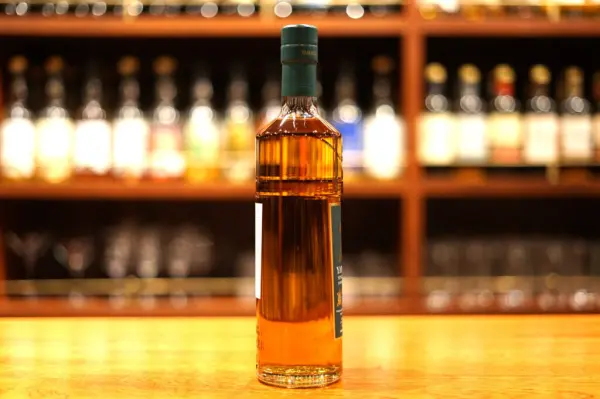 レビュー】シングルモルト 山鹿 ザ・ファースト | ジャパニーズ