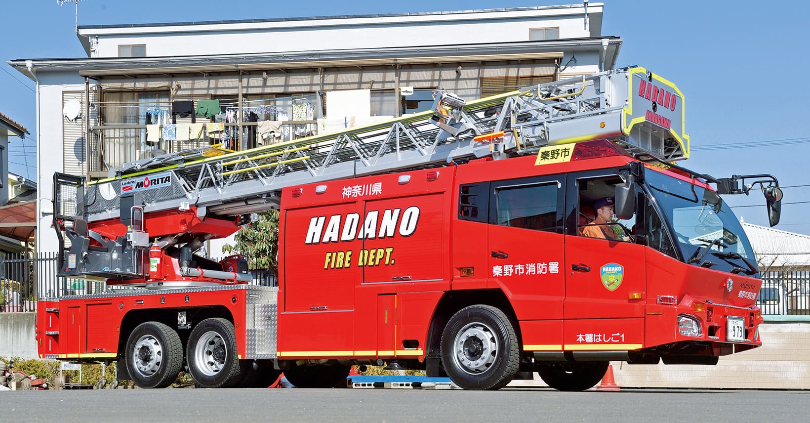 30m級はしご消防自動車（30m）秦野市消防本部 | 消防・レスキューの