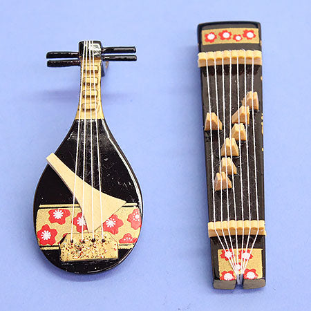 雛人形・雛道具 高級黒塗り桜柄 琵琶、琴揃え – 寿鳳人形の東芸