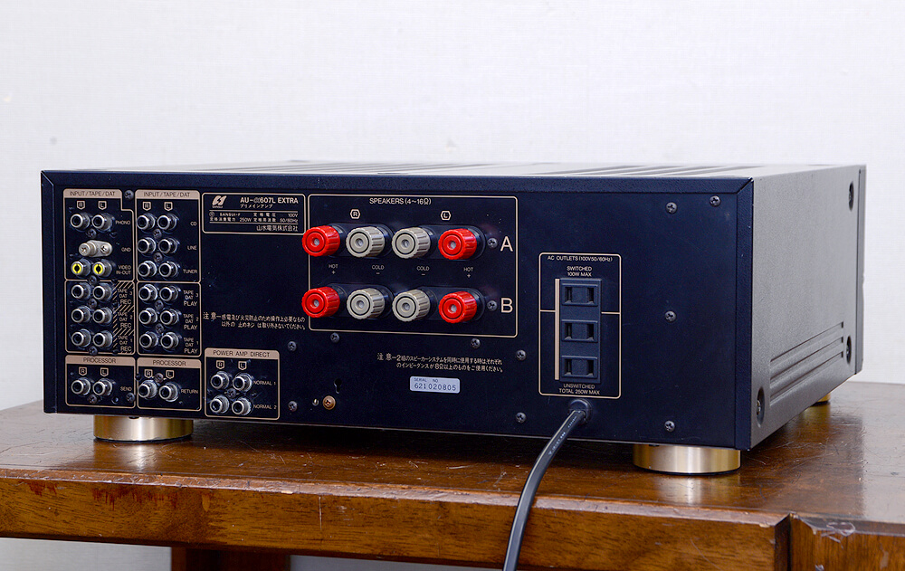 ト*ン様 SANSUI AU-607L EXTRA インテグレーテッドアンプ 名機SANSUI