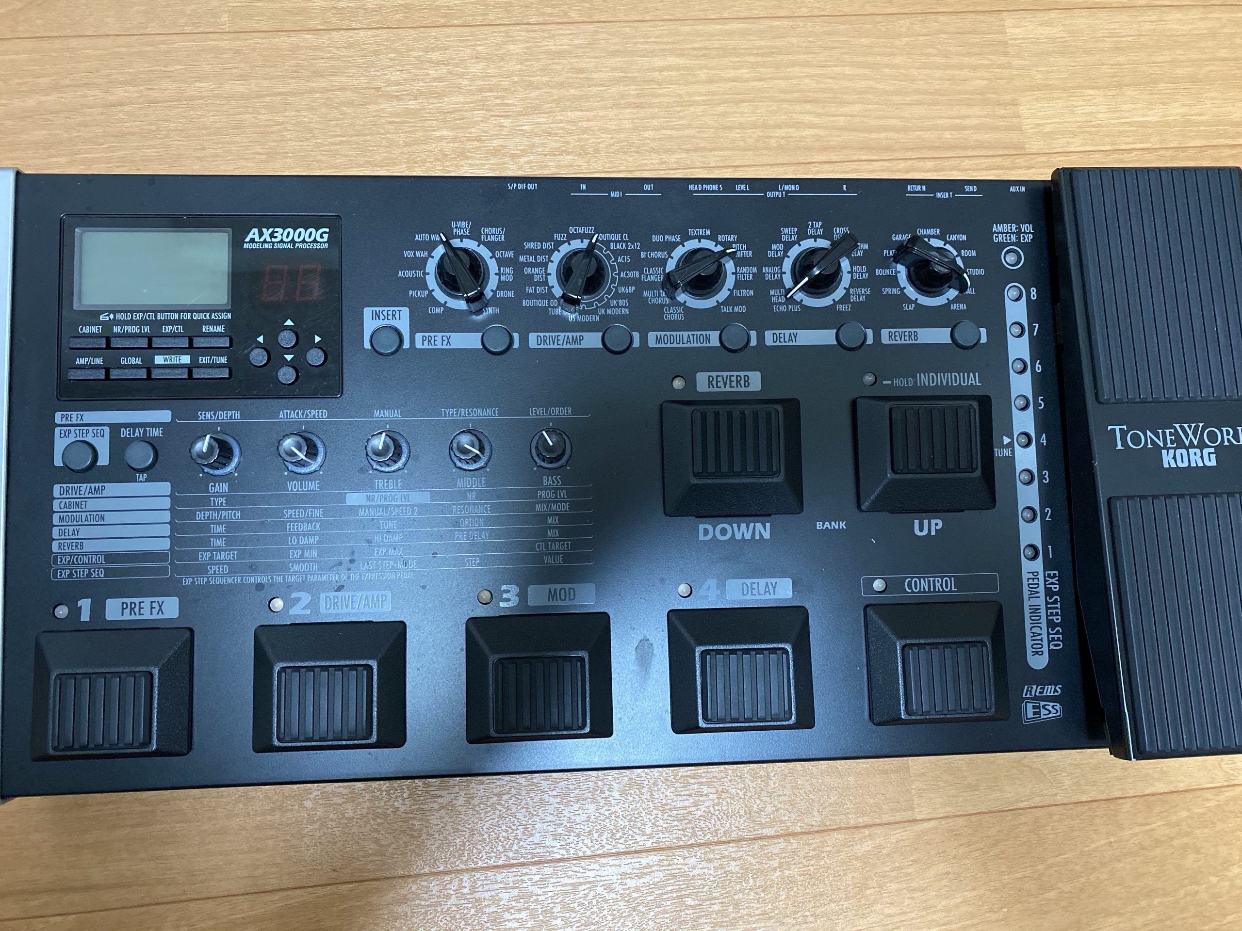 KORG AX3000G マルチエフェクター【中古】【ハードケース/おまけ付き