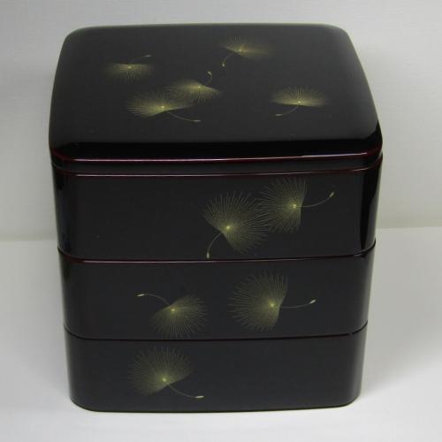 輪島塗重箱 角形 三段 -飛花の沈金仕上げ- [内面朱色/外面黒タメ色]胴