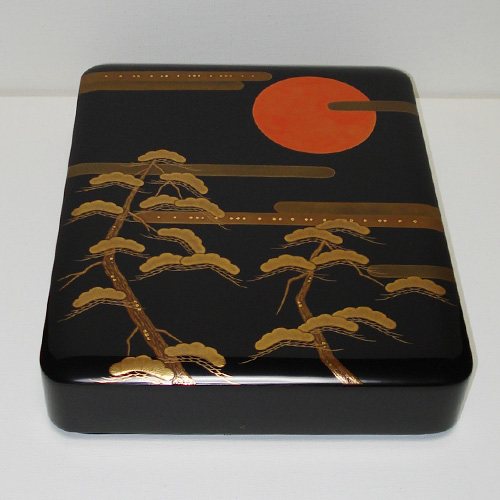 輪島塗 硯箱 被せ蓋式 -日の出松の高蒔絵仕上げ- [内外面とも黒色/内面