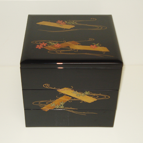 輪島塗重箱 角形 三段 -花筏の高蒔絵仕上げ- [内面朱色/外面黒タメ色