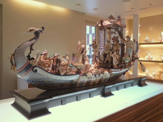 リヤドロ バルセロナ店 ～スペイン発の物づくりの極み～ | バルセロナ