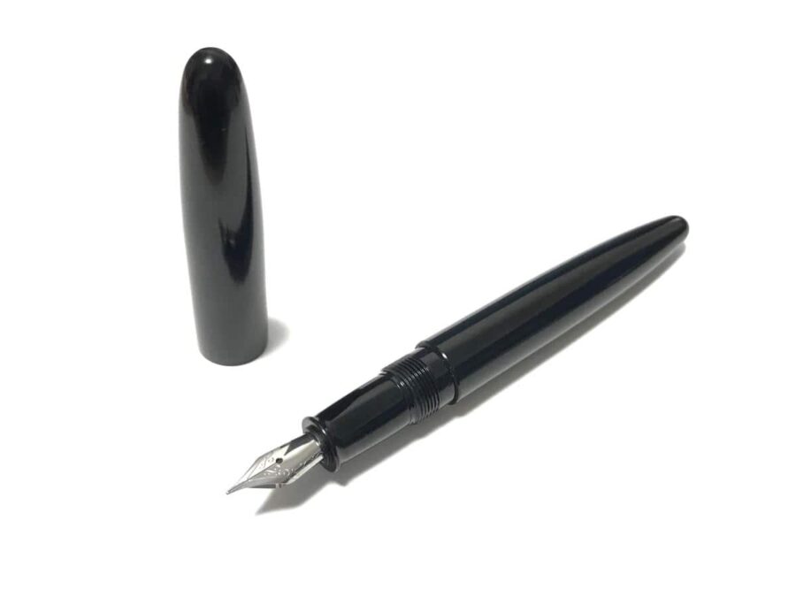 断捨離】ワンチャー 誠エボナイト シルキーブラック 渓流ニブ搭載