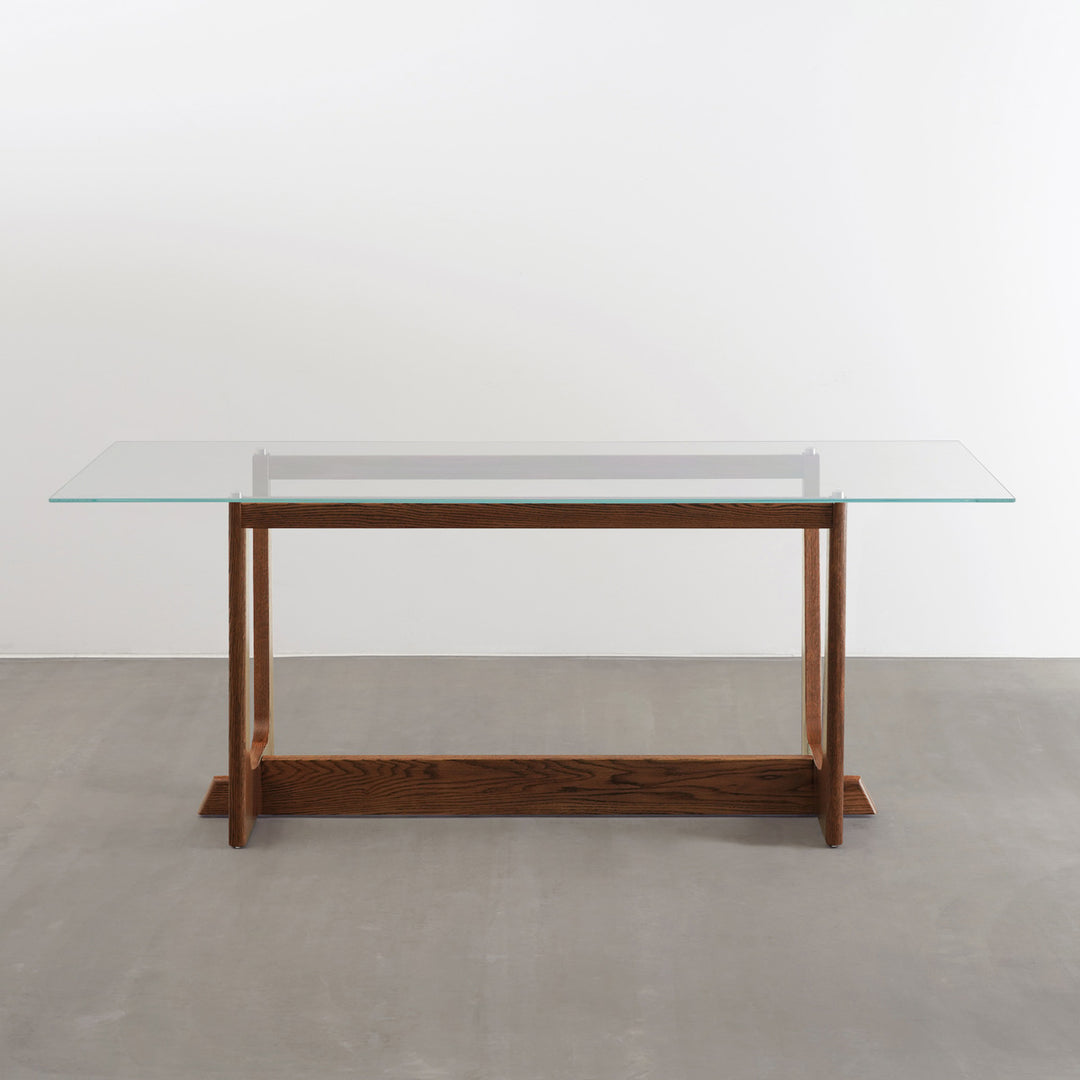 THE TABLE / ガラス × Trapezoid 木製脚 オーク無垢材 – KANADEMONO