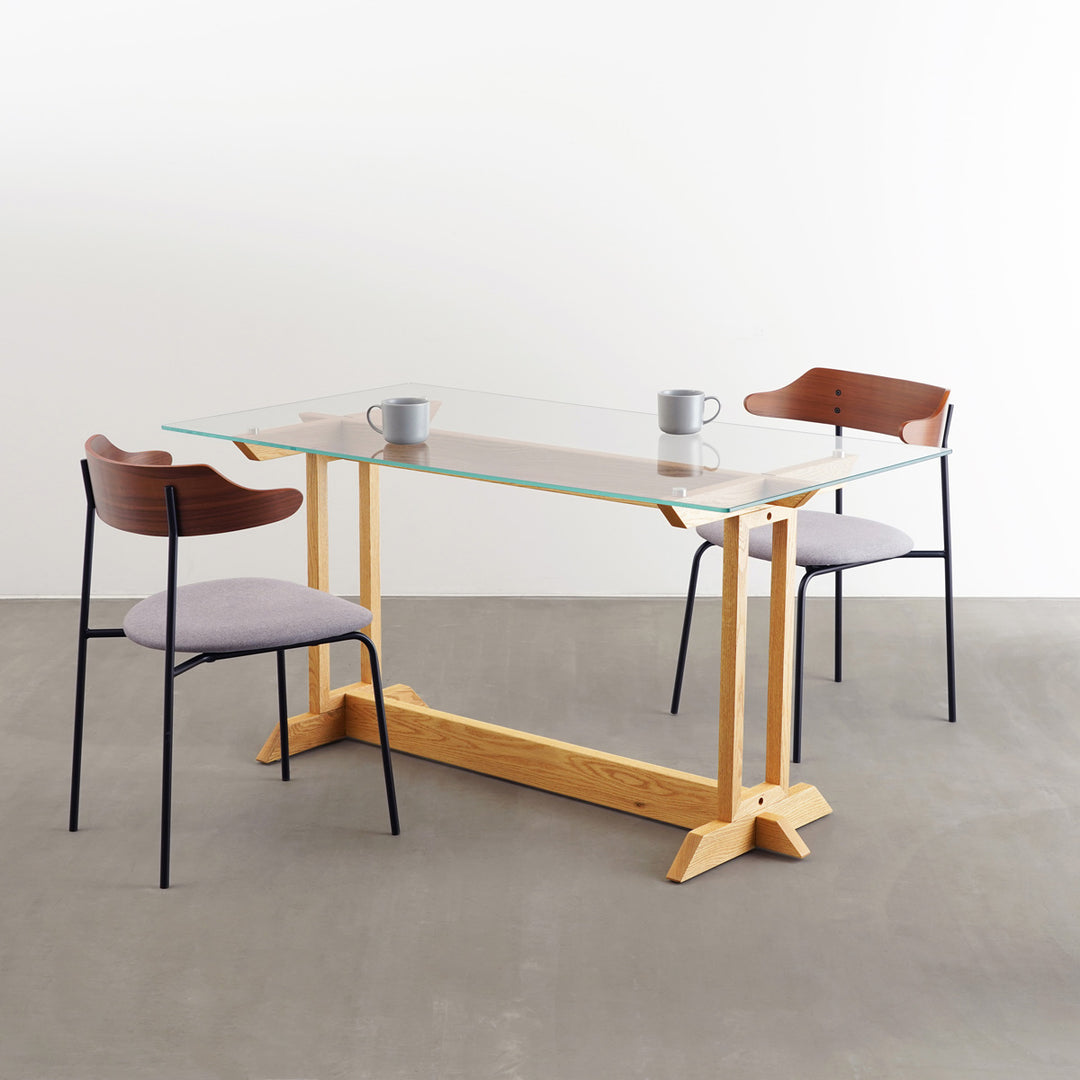 THE TABLE / ガラス × I 木製脚 オーク無垢材 – KANADEMONO