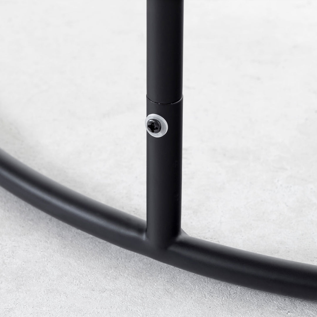 CAMBRO製トレー ローテーブル ブラック & ホワイト – KANADEMONO