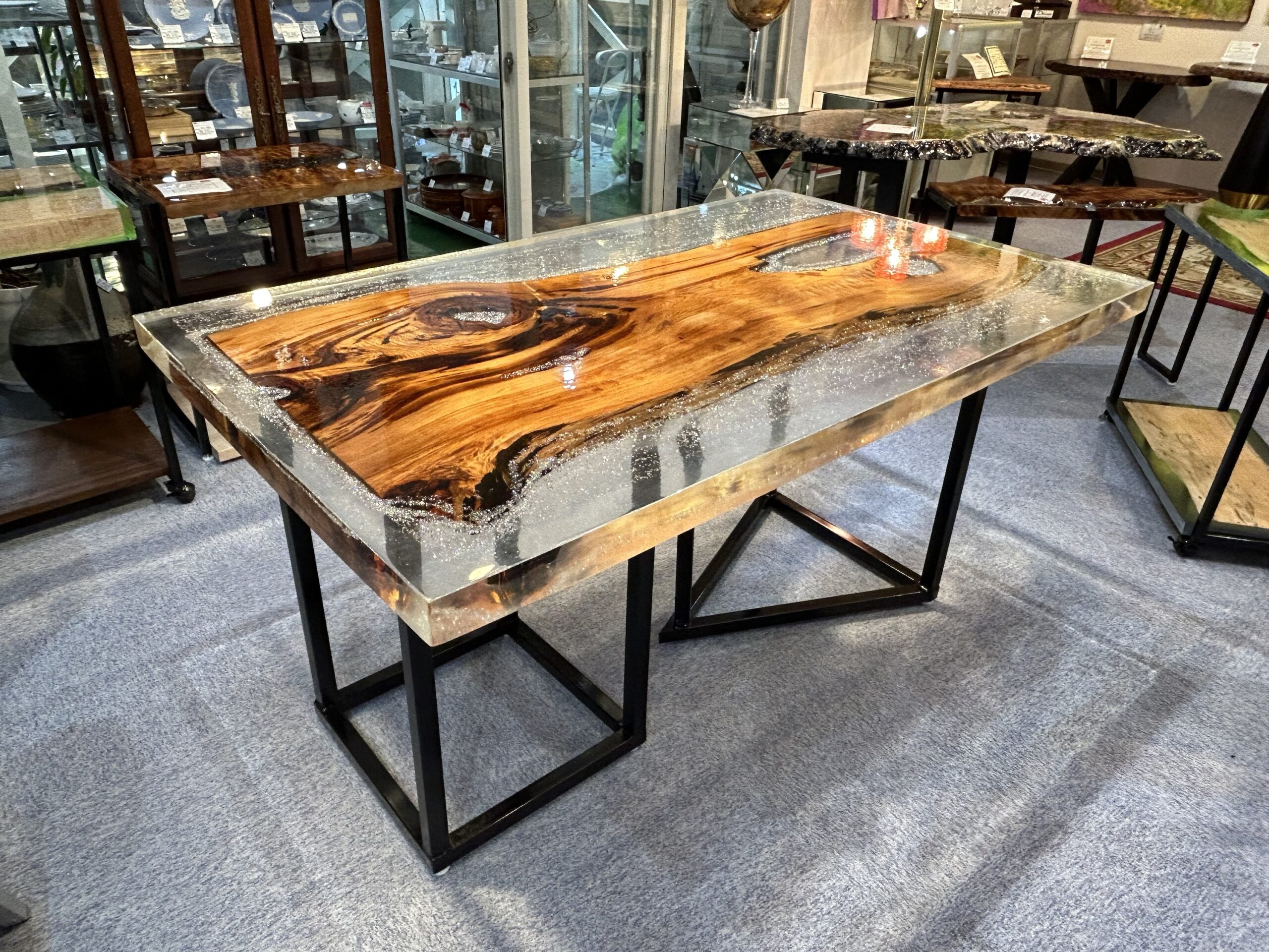 桜の木一枚板テーブルローテーブル レジンテーブルサイドテーブル