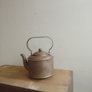 No216大正・昭和期の 虎に不二図 の銅製 やかん(水注)