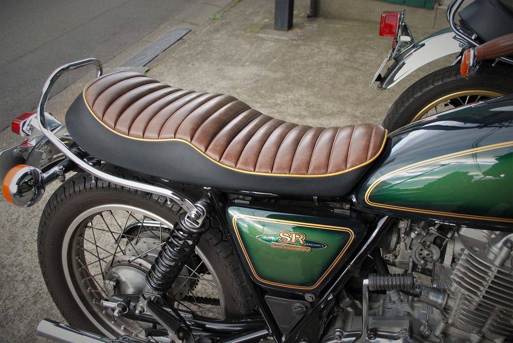 レア希少品SR400 30th 30周年タンクサンバーストグリーン