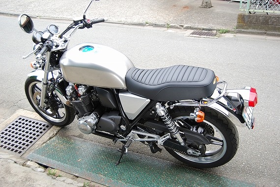 CB1100 ホンダ バイク タンク ホワイト HONDA CB1100 sc65 ホワイト