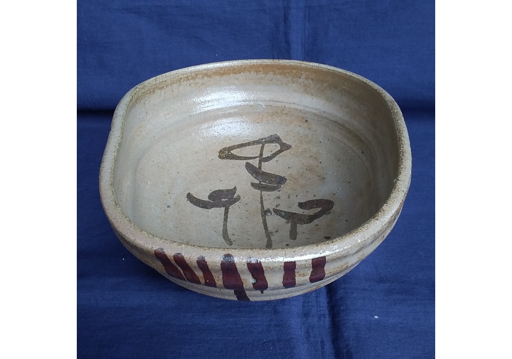 西岡小十 絵唐津鉢 | 久留米で話題を呼んでいる古美術店は茶道具や古